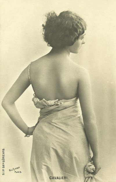 Mujer de perfil con espalda desnuda de French Photographer
